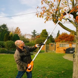 Elagueuse à batterie Yard Force LS C20 - CR20 - 2.40m - Yard Force - Perche d'élagage - Jardin Affaires 