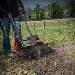 Electric tiller in action