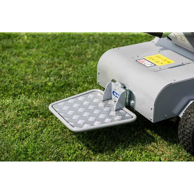 Plateforme STAND ON GRIN pour tondeuse XM90 - XM120 - XM140